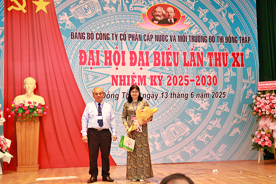  16. Ghi nhan, cam on dong gop cua DUV khong tai cu.jpg