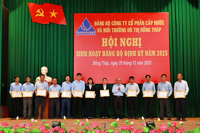  12. Tang GK co dg vien TB trong lam theo Bac.jpg