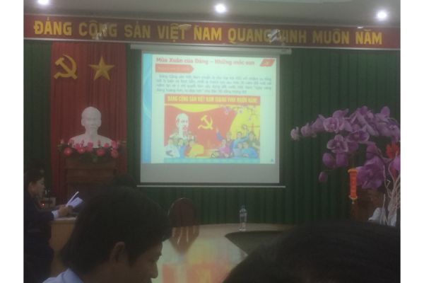  Tuyen truyen 90 nam Ngay thanh lap DCS Viet Nam 2.jpg
