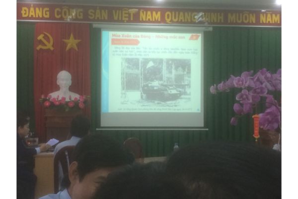  Tuyen truyen 90 nam Ngay thanh lap DCS Viet Nam 4.jpg