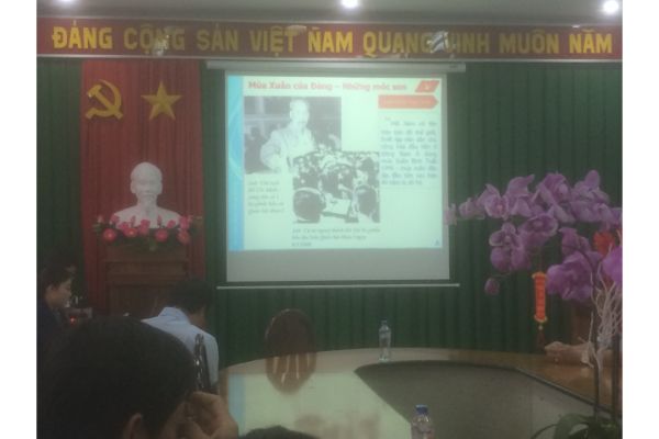  Tuyen truyen 90 nam Ngay thanh lap DCS Viet Nam 6.jpg