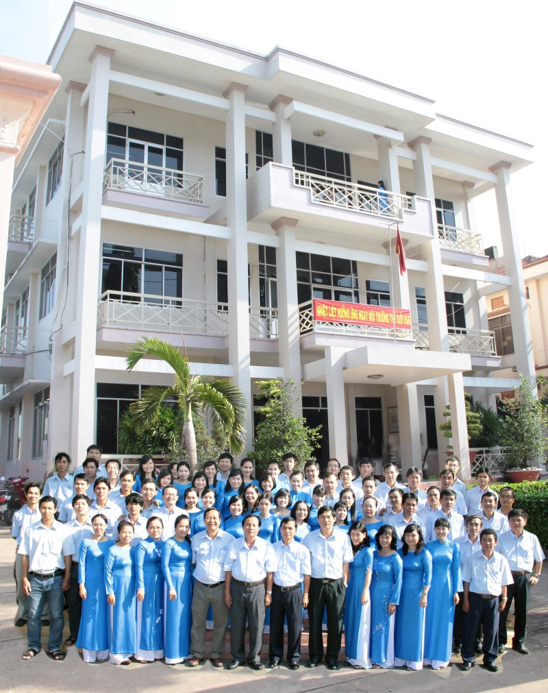 Hinh CTy2.jpg